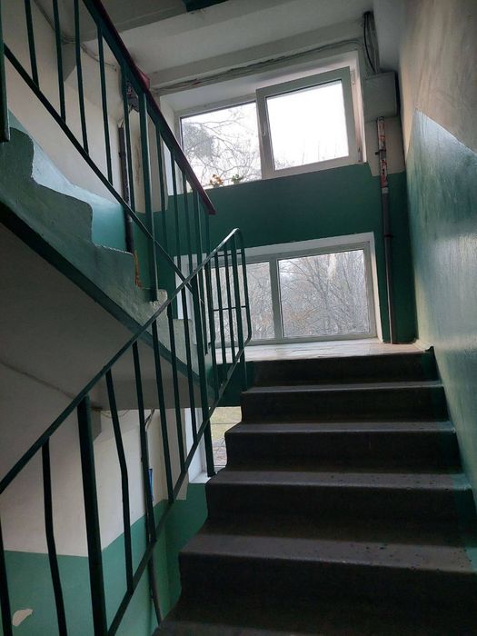 Продаж кімнати в комунальній квартирі , своя,без посередників
