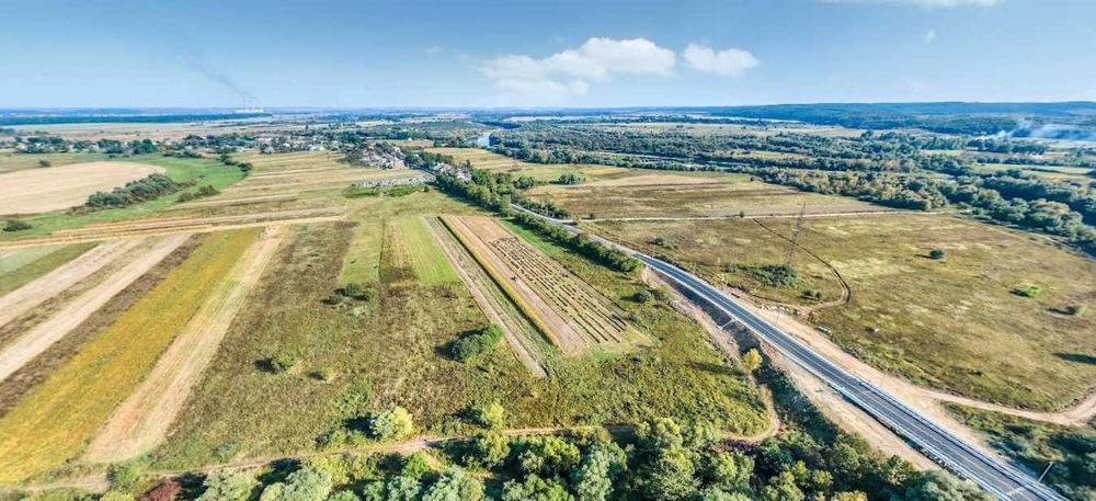 Продам землю 0,82 га  біля Дністра Івано-Франк обл.