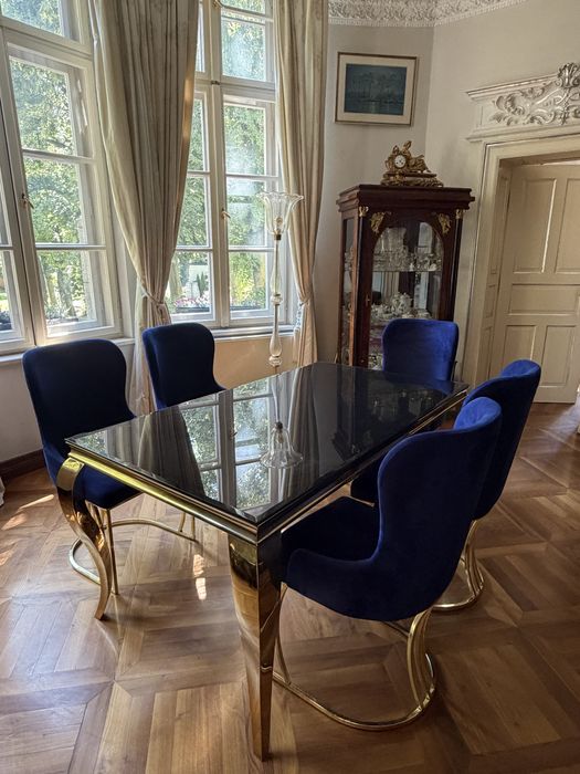 Elegancki Zestaw Jadalniany Glamour Stół Szklany + 5 Krzesła Welurowe Złote Nogi