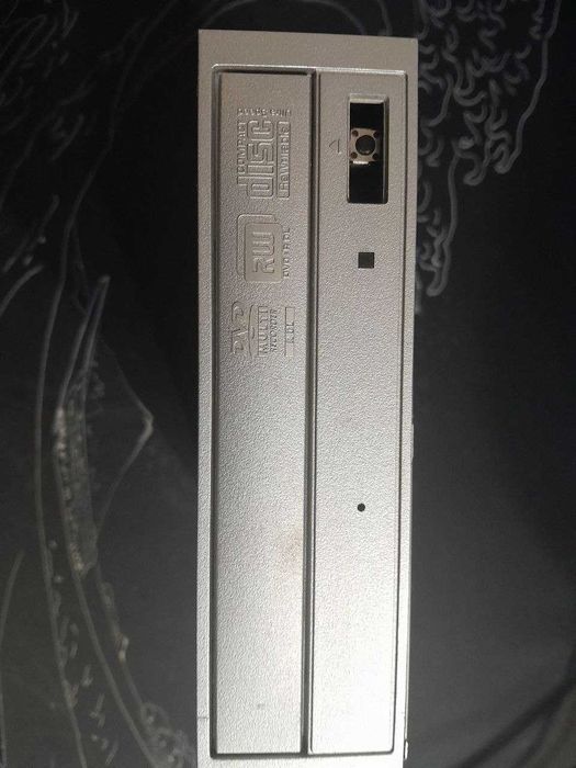 Продам дисковод.