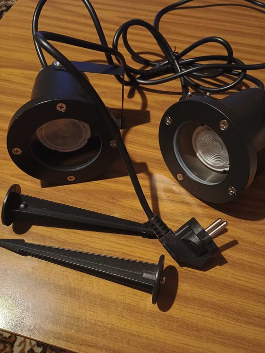 2 reflektory ogrodowe wbijane