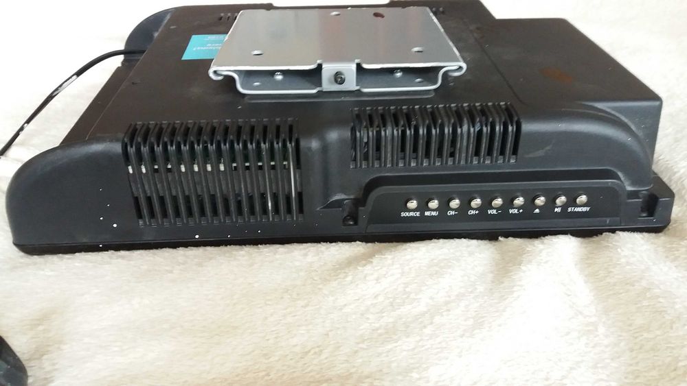 TV LCD 17" wbudowane DVD USB