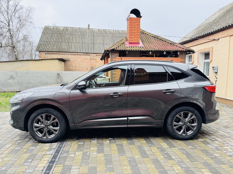 Ford Kuga 2.5PHEV eCVT AWD ST-Line 2023 рік