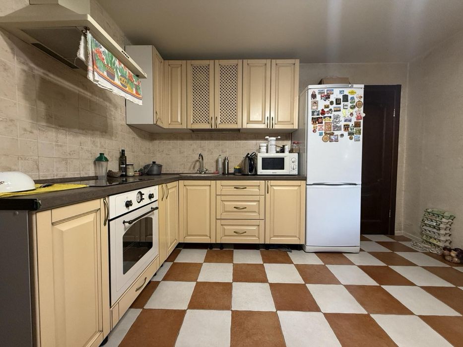 Продам новый дом на перегу пруда Днепровский район