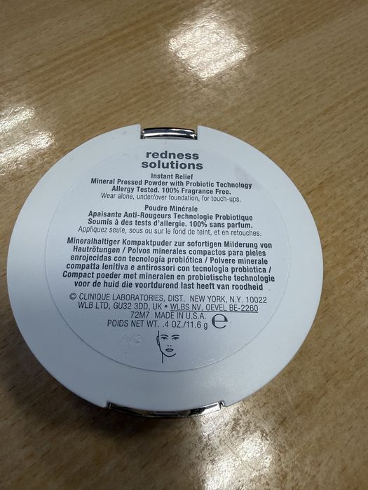 Puder Clinique Redness Solutions