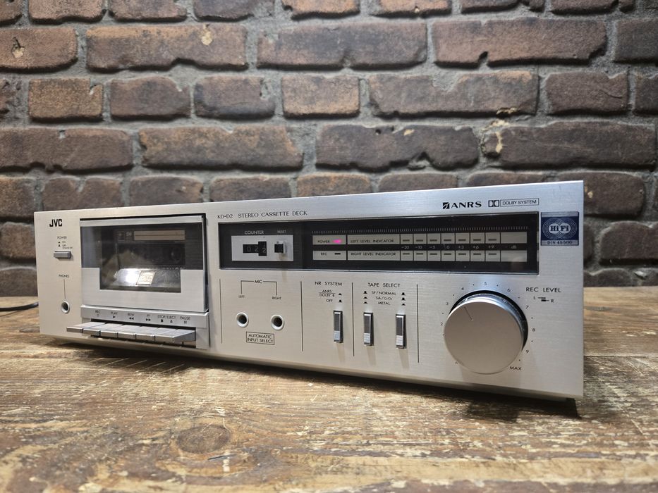 JVC KD D2 , magnetofon .