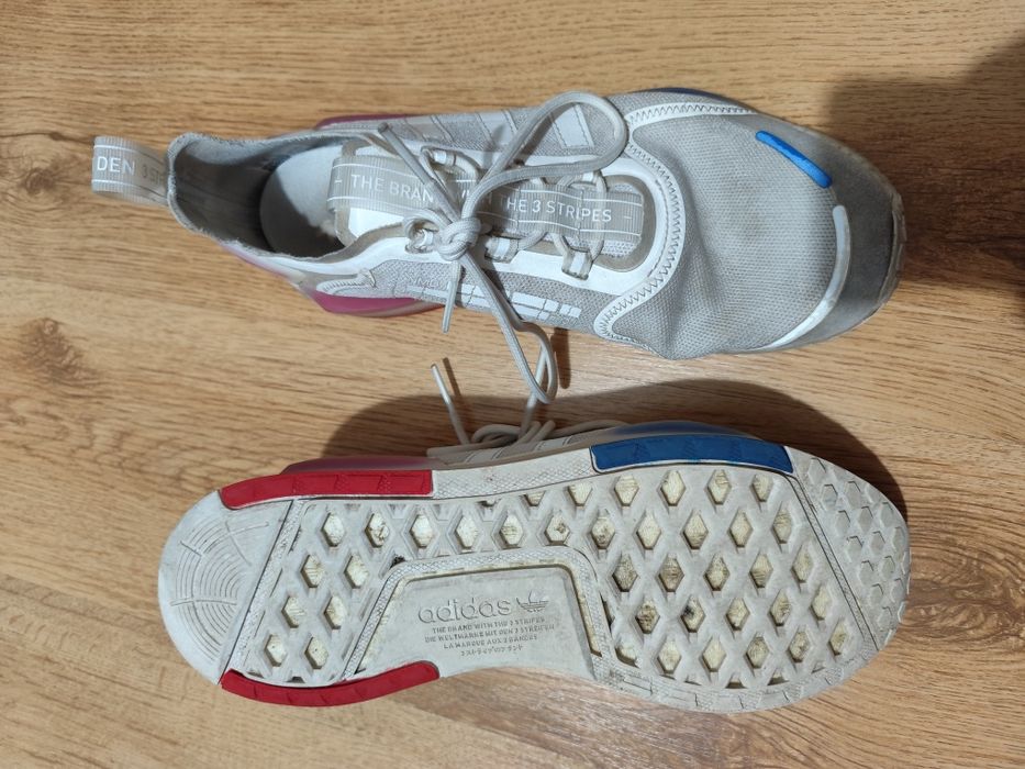 Buty sportowe ADIDAS NMD V3 r.44