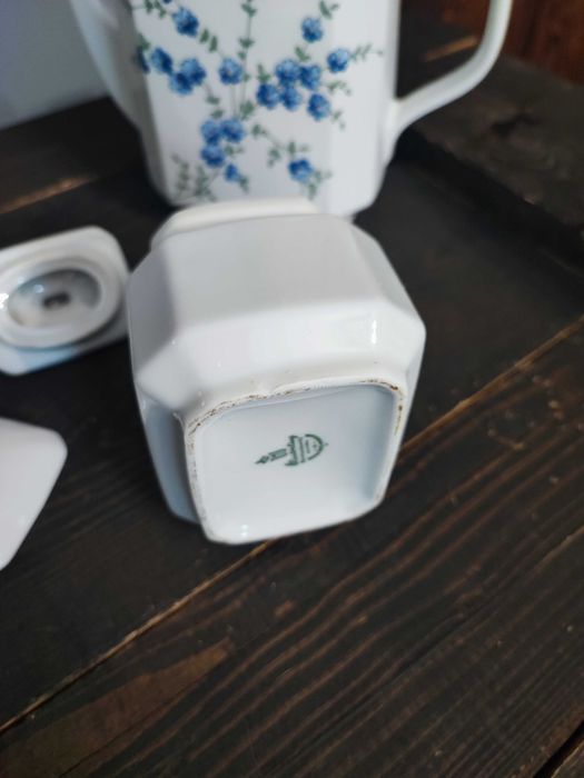 Dzbanek mlecznik cukierniczka srodek stołu Winterlig niezapominajki