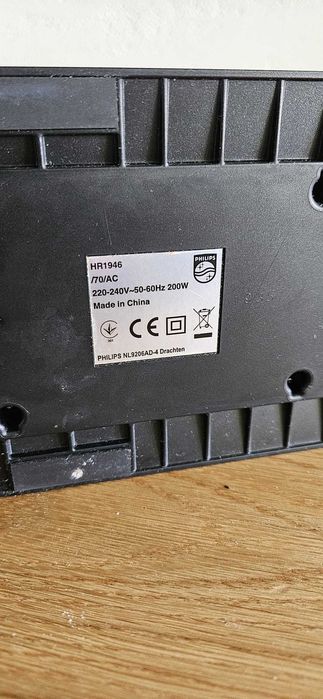 Wyciskarka wolnoobrotowa Philips Avance HR1946/70 200W