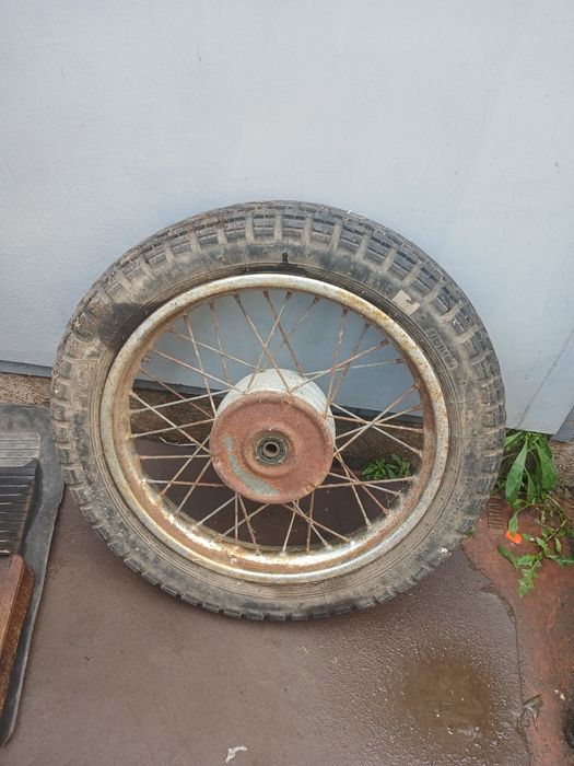 Колесо 16 80-405 на мотоцикл  Минск Восход  переднее заднее