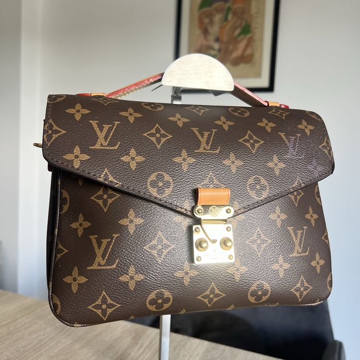 Mala Louis Vuitton Métis Pochette