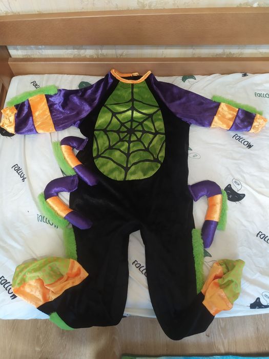 Продам костюм Павука