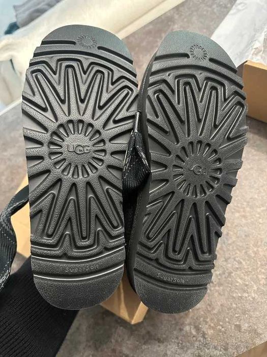 UGG Lowmel Black-Rozmiar  41