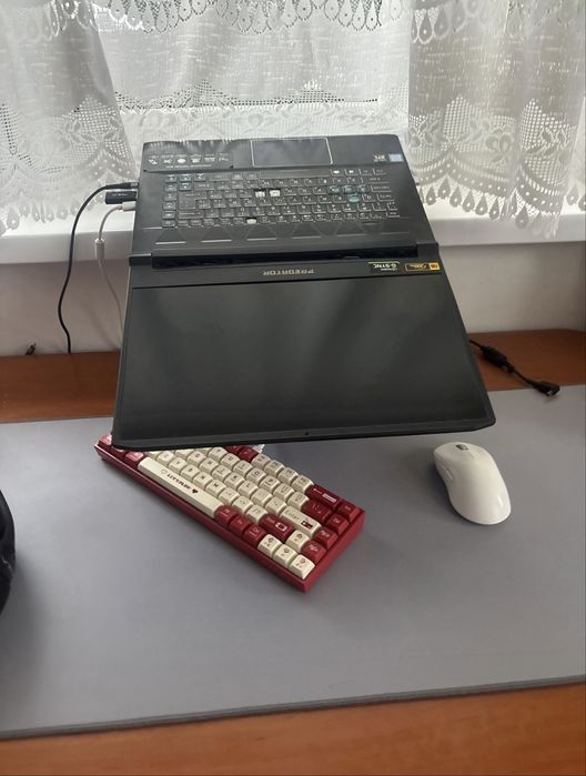 laptop acer triton 500