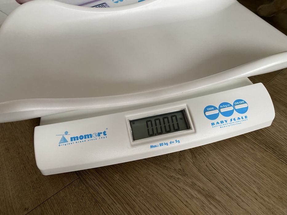Детские электронные весы Momert