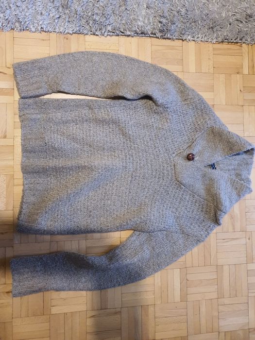 Piękny męski sweter