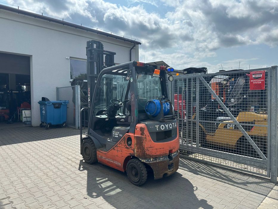 Wózek widłowy Gazowy Toyota 02-8FGF15 2008 Pół kabina