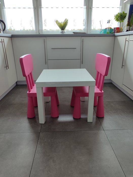 Stolik krzesła Ikea mammut