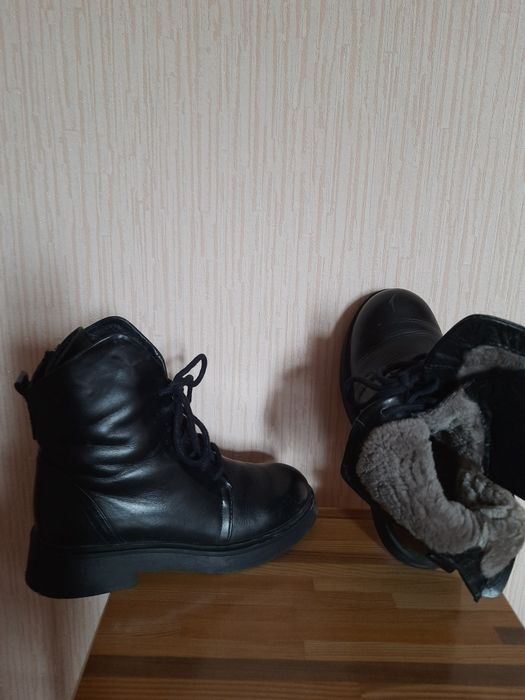 Черевики  жіночі