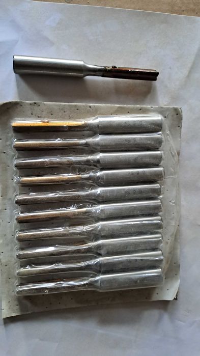 FREZ Wiertła  rozmiar fi 8 sx  do drewna