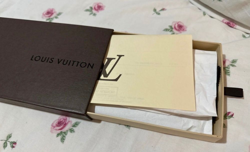 Lenço Louis Vuitton