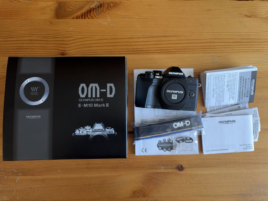 Olympus OM-D E-M10 Mark iii