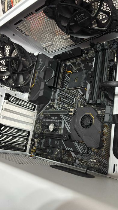 Caixa Corsair + MotherBoard Asus Tuf (C/Avaria)