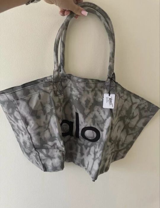 Alo yoga нова спортивна сумка