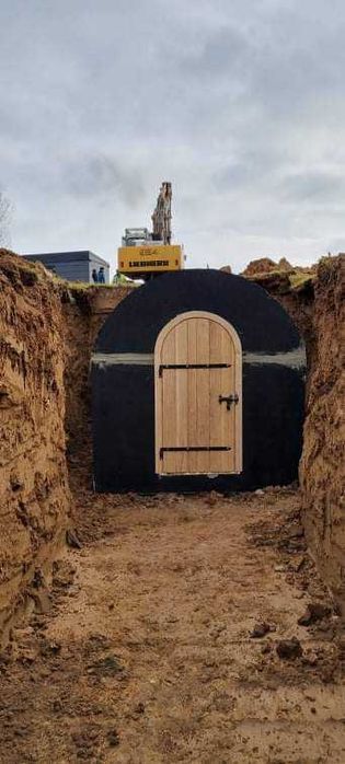 Szamba,Zbiornik szambo betonowe kanał samochodowy piwniczka deszczówka