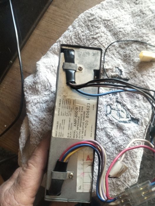 Sprzedam. Wzmacniacz audiovox. AMP 600b
