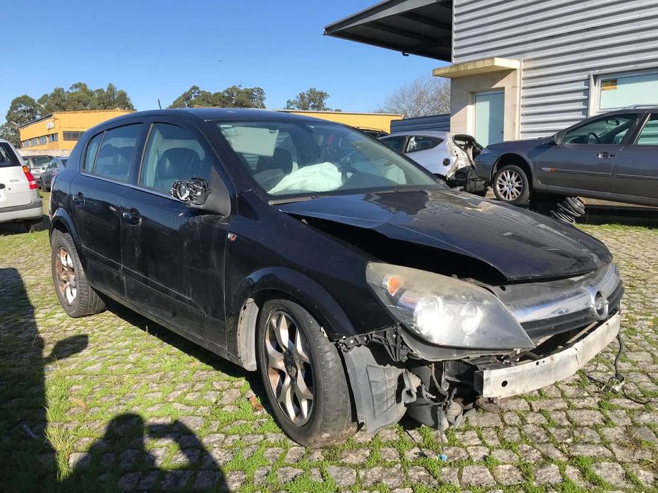 Opel Astra H 1.4 5P 2004 - Para Peças