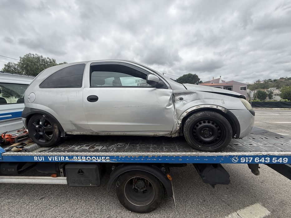 Opel Corsa C- Peças ou arranjo