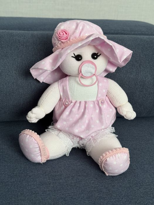 Іграшки, зроблені з любовʼю та натхненням.