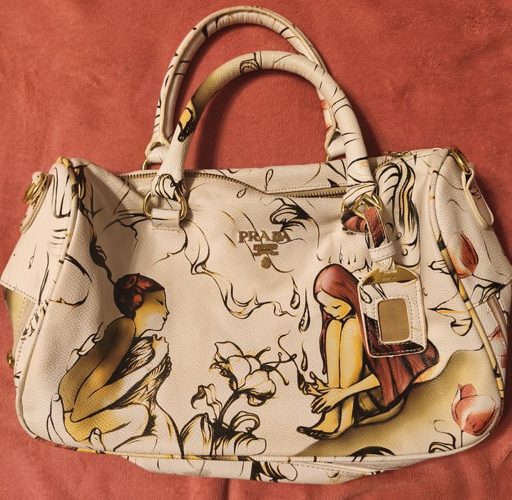 Kolorowa torebka Prada