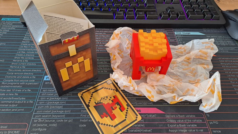 Capacete do Minecraft - McDonald's