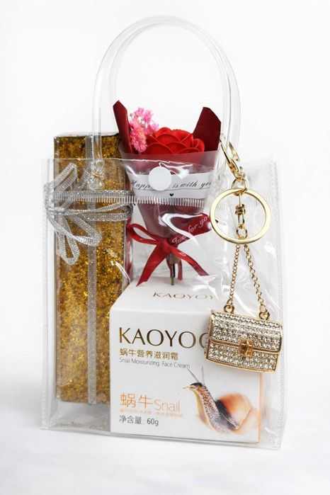 Подарочный набор для женщин и девушек, готовый подарок в  сумочке