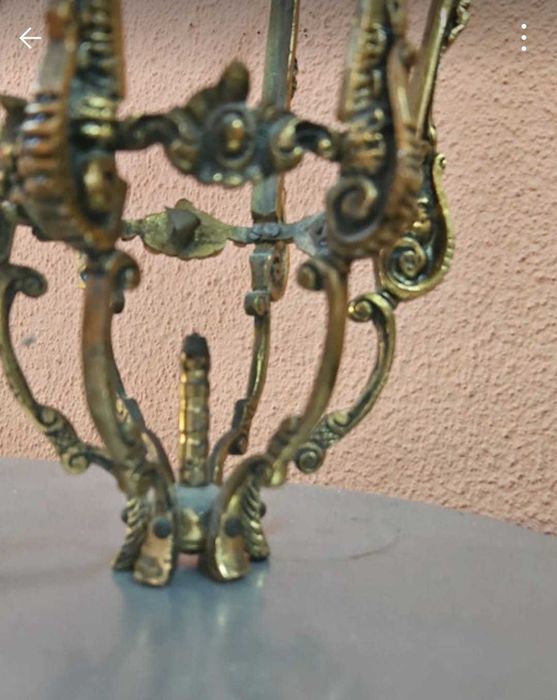 Venho dois lindos candeeiros.