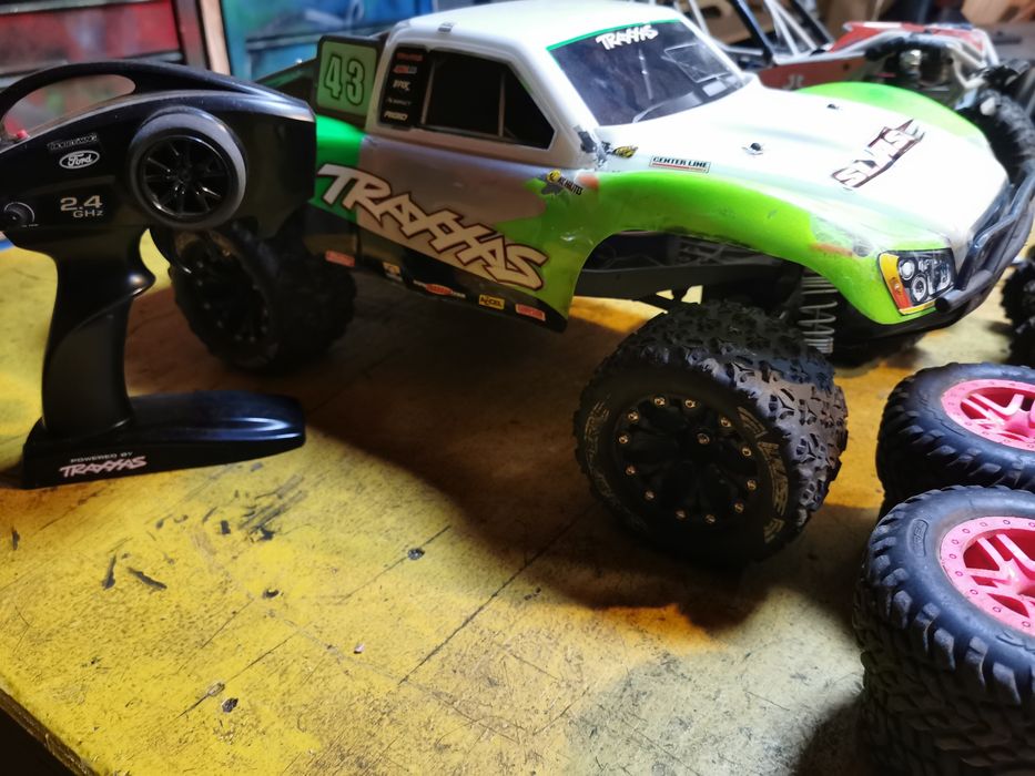 Axial Ryft rbx 10 Crawler traxxas slash vxl 4x4 fms lemur