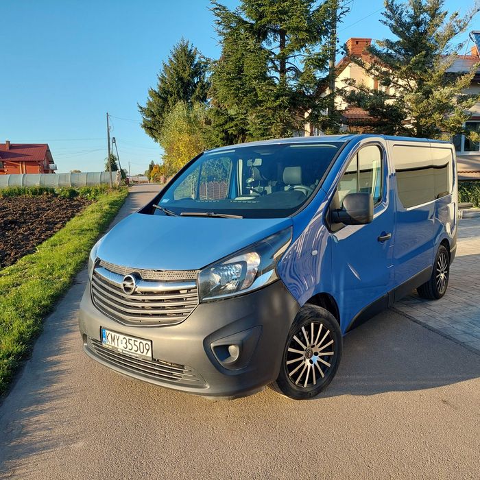 Opel vivaro 1.6 Biturbo 9 os. 2014