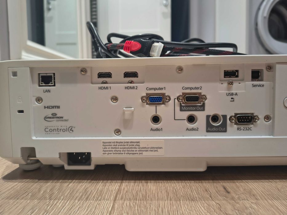 Projektor laserowy Epson EB-L400U
