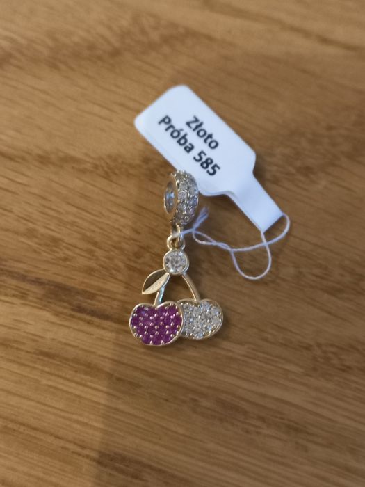 Złoty charms do bransoletki wisienki 585/1,47g