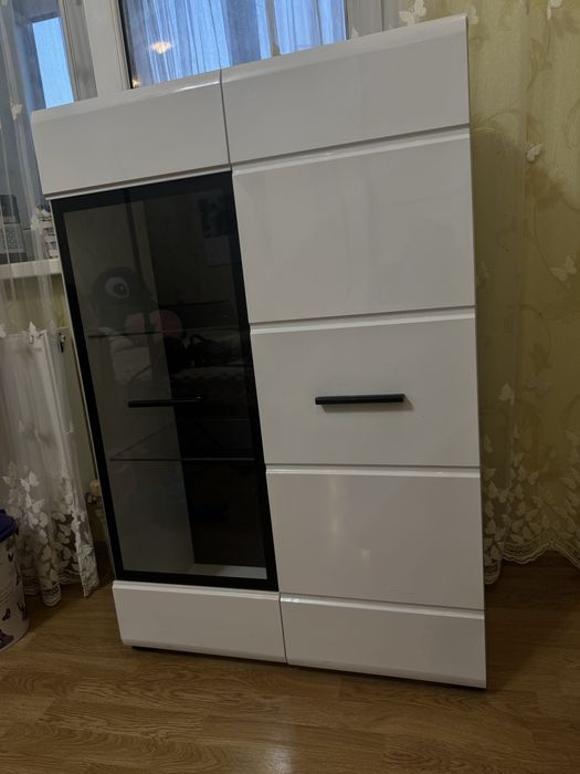 Набор комодов чорно-белый