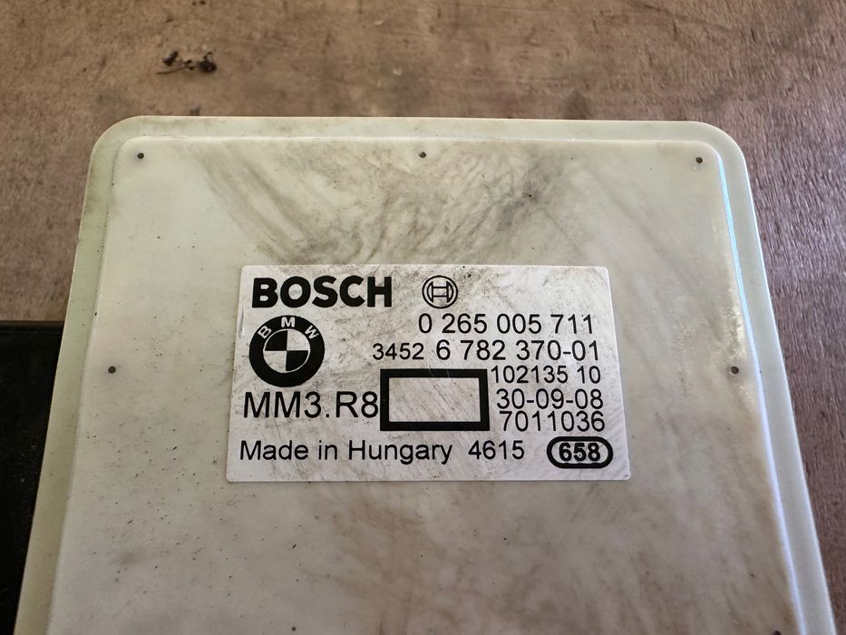 Módulo ESP Sensor de guinada BMW E60 E61 520D 525D 530D \ 0265.005.711