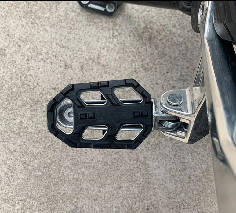 Pousa pés peseiras  moto novos