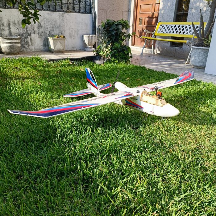 Avião BIXLER 3 c/ FC + GPS + FPV