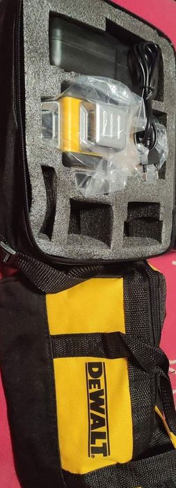 Laser DeWalt 12 linhas