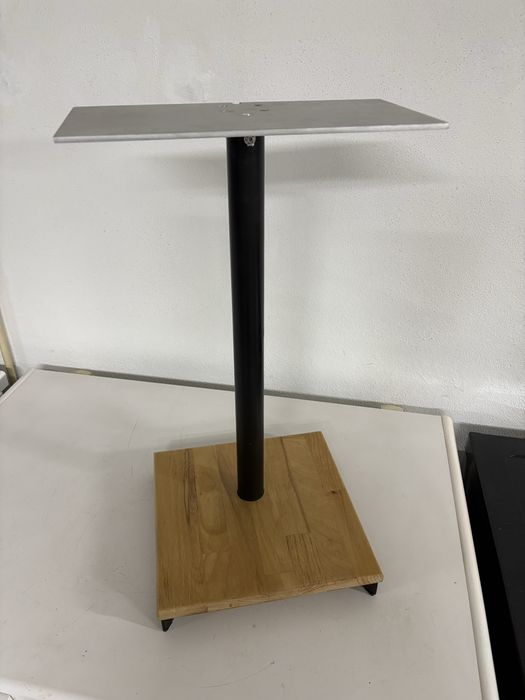 Suporte Bang & Olufsen Beocenter