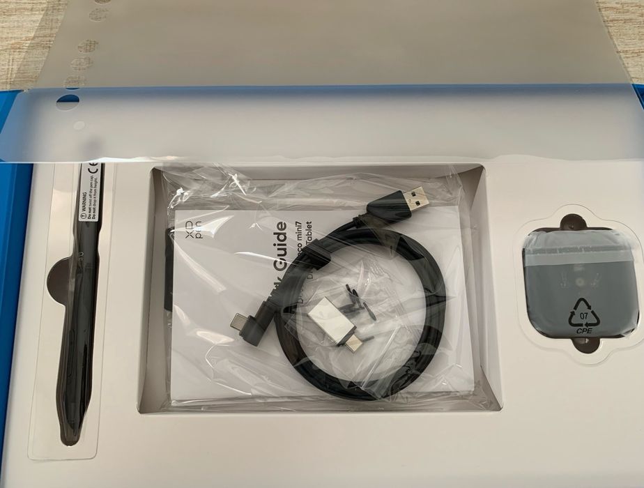 Графічний планшет xppen deco 01 v3 майже новий