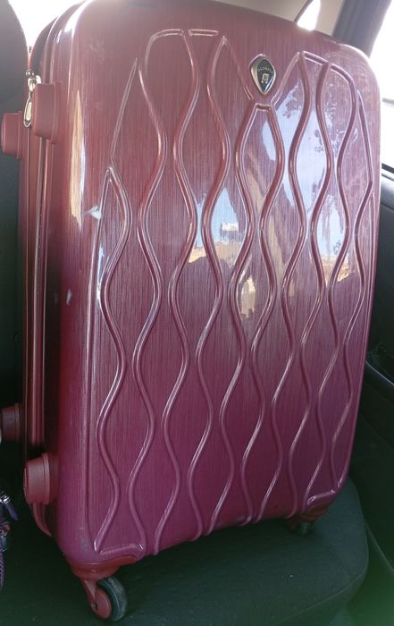 Vende 3 malas de viagem apenas 30 euros