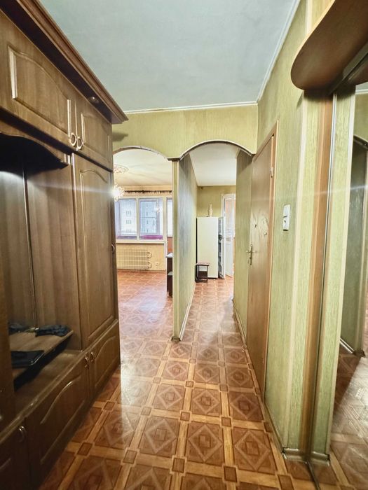 Продам 1к улучшенку, Роганский жил массив, возле Класса.